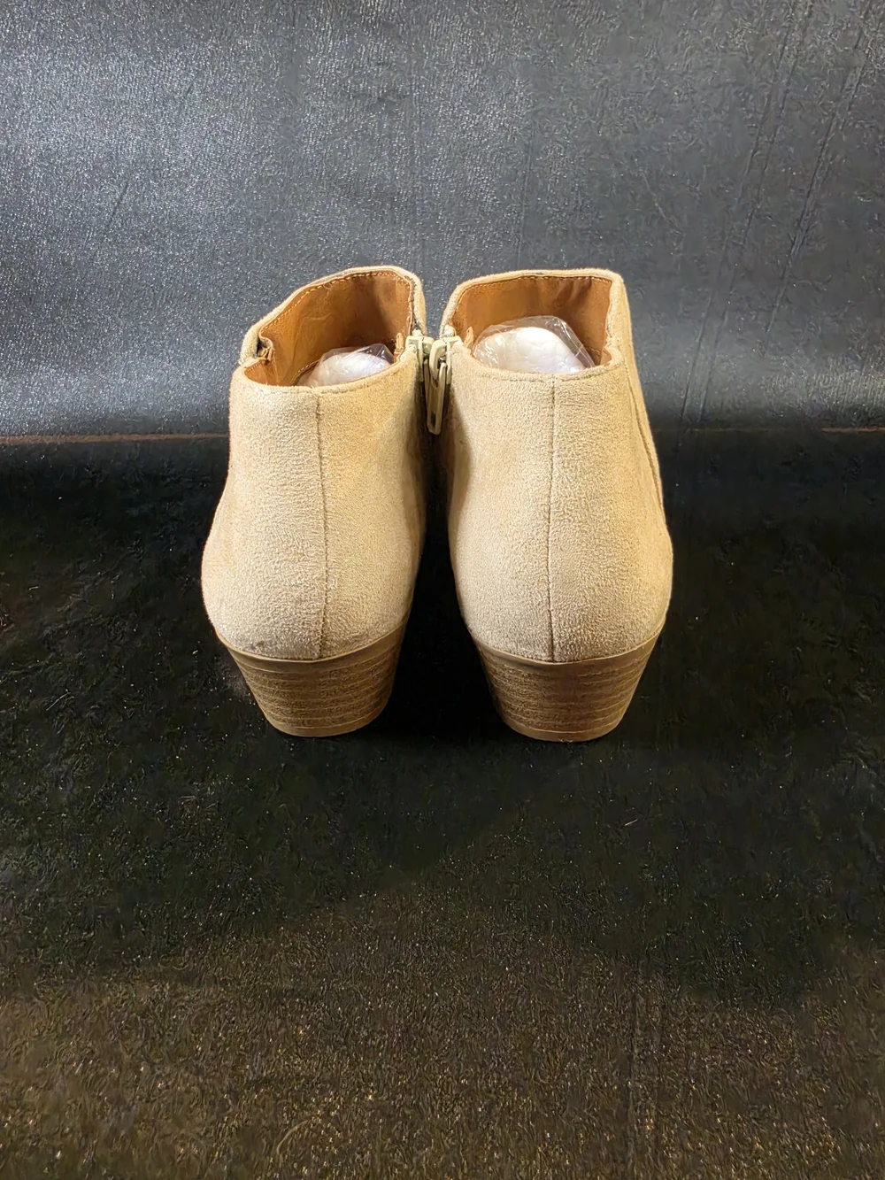 Soda Women's Ankle Booties Size 8.5 Beige Faux Suede Side Zip Low Block Heel